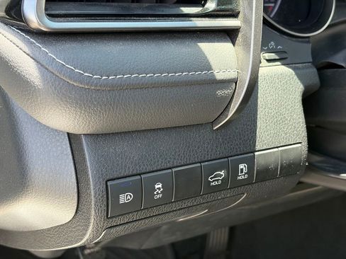 Used 2024 Toyota Camry SE FWD image 6