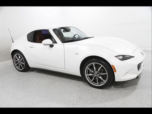 Certified 2023 MAZDA MX-5 Miata Grand Touring RWD image 2