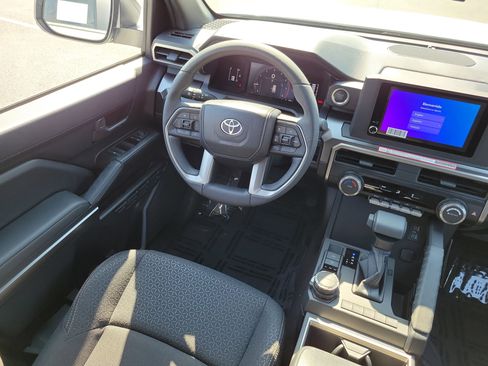 New 2026 Toyota 4Runner SR5 image 15