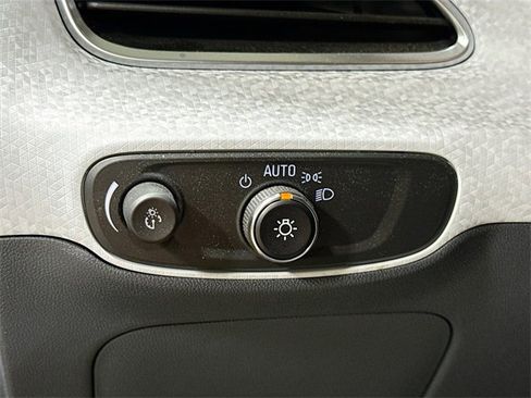 Used 2020 Chevrolet Bolt LT image 12