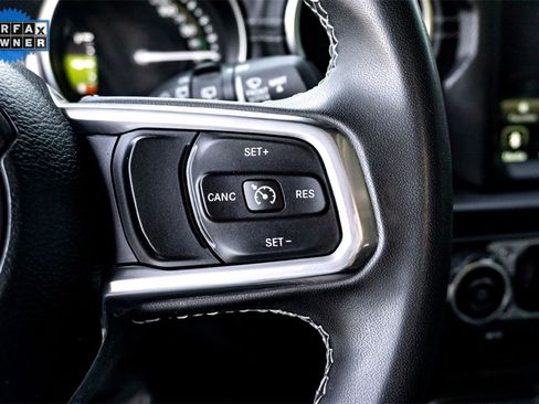 Used 2023 Jeep Wrangler Unlimited Sahara image 20