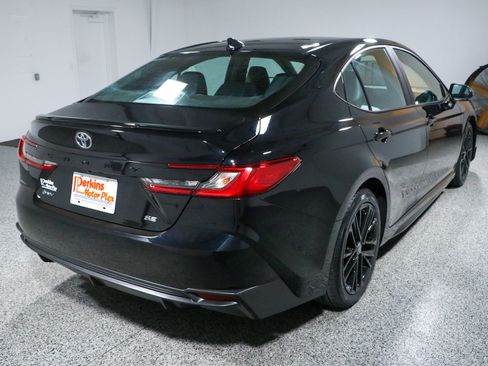 Used 2025 Toyota Camry SE FWD image 7