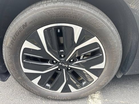 Used 2024 Kia EV6 Wind w/ Wind Technology Package AWD/4WD image 6