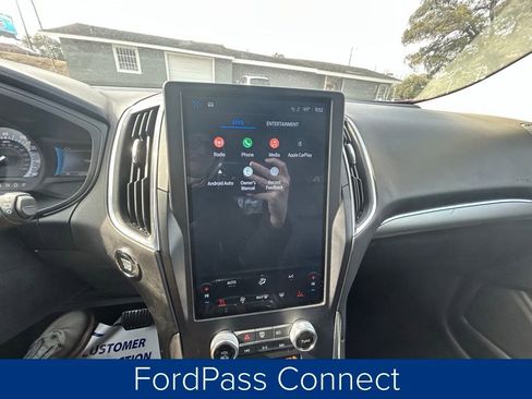 Used 2024 Ford Edge Titanium image 36