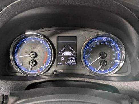 Used 2017 Toyota Corolla LE w/ LE Premium Package w/Moonroof FWD image 27