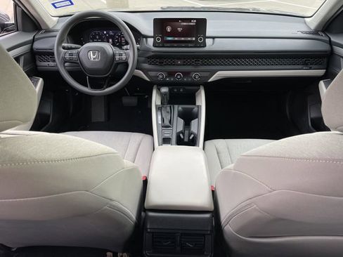 Used 2025 Honda Accord LX image 9