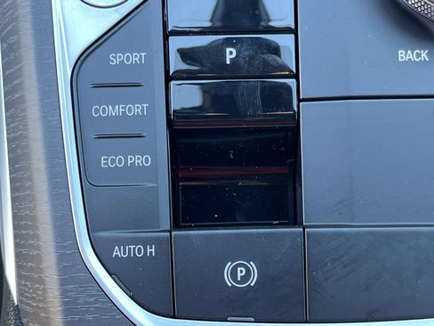 New 2026 BMW 330i Sedan w/ Premium Package image 9