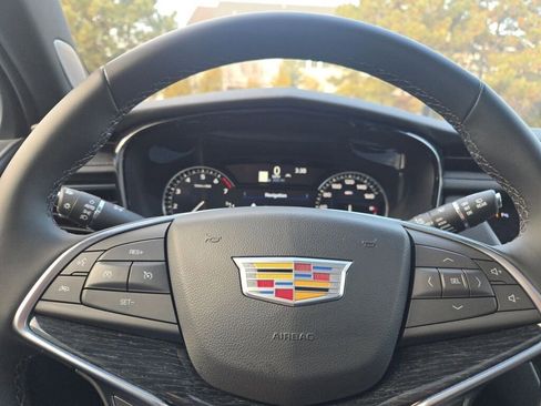 New 2025 Cadillac XT5 Premium Luxury w/ LPO, Blue Accent Package image 35