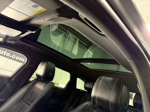 Used 2021 Land Rover Range Rover Velar R-Dynamic S AWD/4WD image 17