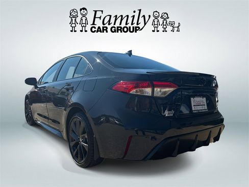 Used 2025 Toyota Corolla SE image 4