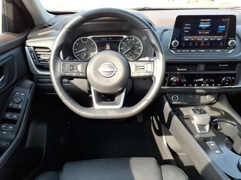 Used 2023 Nissan Rogue SV w/ SV Premium B Package AWD/4WD image 14