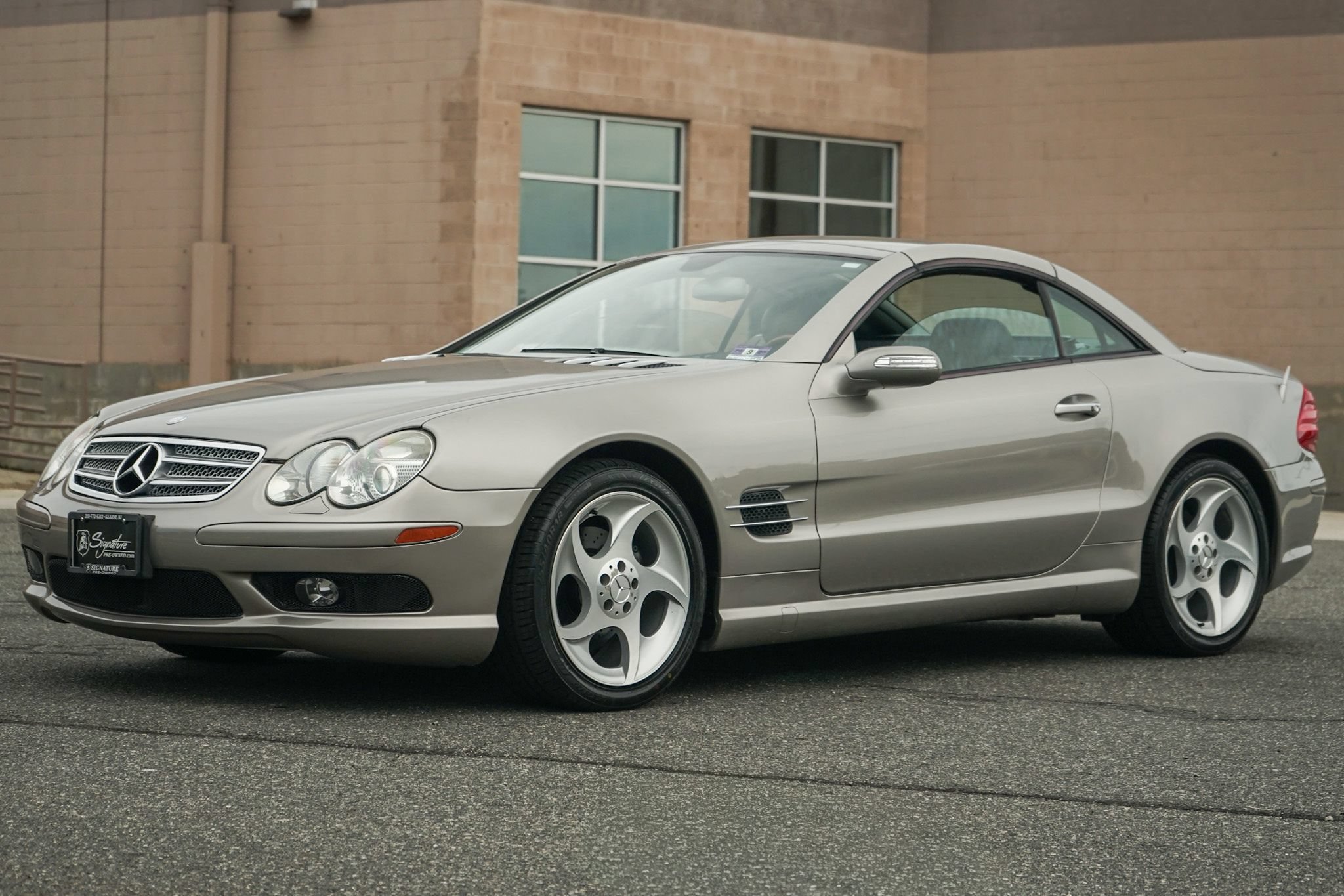 Used 2005 Mercedes-Benz SL 500 image 3