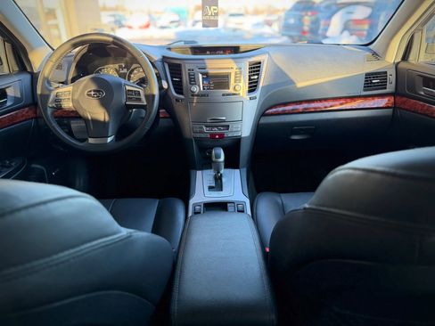 Used 2012 Subaru Outback 2.5i Limited image 9