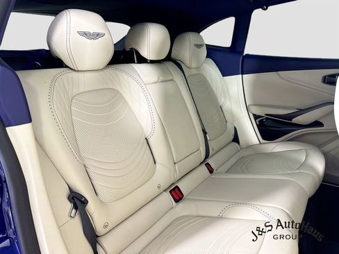 Used 2023 Aston Martin DBX AWD/4WD image 35
