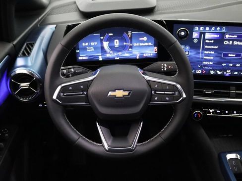 Certified 2026 Chevrolet Equinox EV LT w/ Convenience Package II FWD image 15
