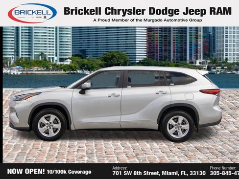 Used 2023 Toyota Highlander LE FWD image 8