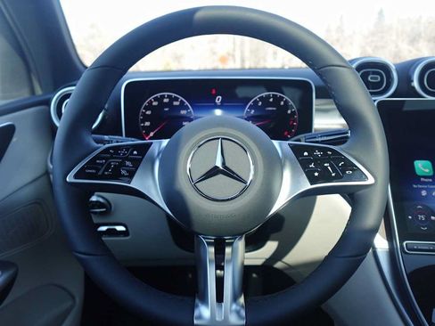 Used 2026 Mercedes-Benz GLC 300 4MATIC image 34