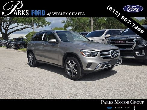 Used 2021 Mercedes-Benz GLC 300 4MATIC image 1