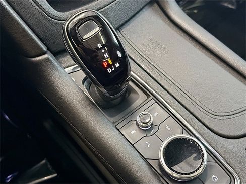 Used 2022 Cadillac XT6 Sport image 16