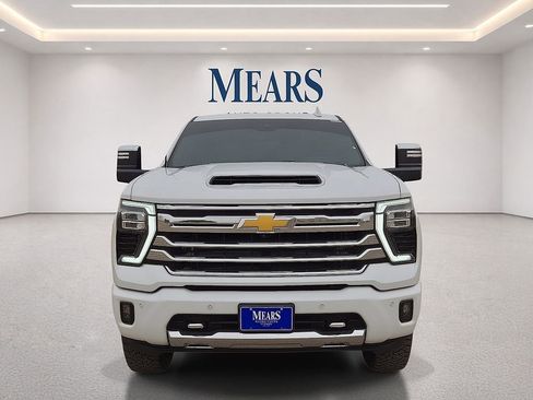 Used 2024 Chevrolet Silverado 3500 High Country w/ High Country Premium Package AWD/4WD image 8