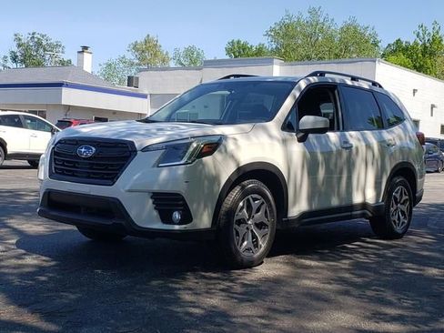 Certified 2023 Subaru Forester Premium AWD/4WD image 8