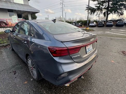 Used 2022 Kia Forte GT w/ GT Technology Package image 5