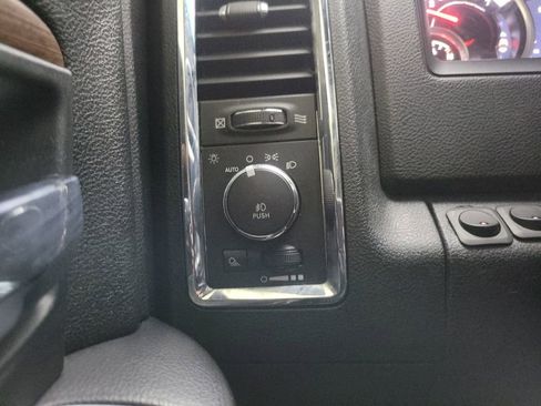 Used 2014 RAM 2500 Laramie w/ Protection Group image 32