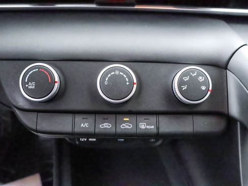 Certified 2023 Hyundai Elantra SE w/ Cargo Package image 16