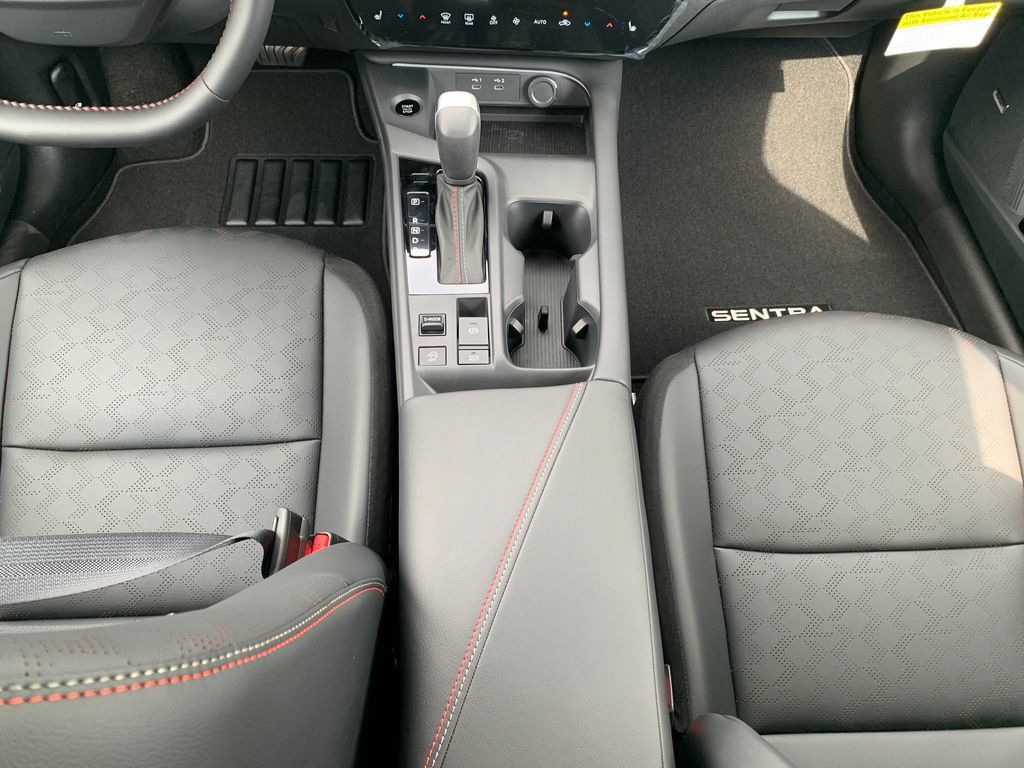 New 2026 Nissan Sentra SR w/ SR Premium Package FWD image 15