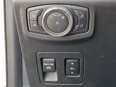 Used 2019 Ford F150 XLT w/ Equipment Group 302A Luxury AWD/4WD image 26
