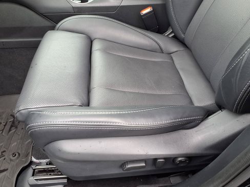 Used 2025 Subaru Outback Limited AWD/4WD image 25