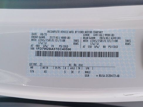 New 2026 Ford F250 XL w/ XL Chrome Package image 13