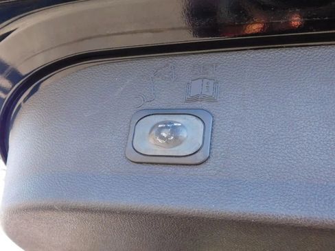 Used 2018 Ford Escape SEL AWD/4WD image 8