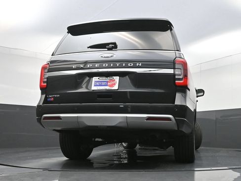 Used 2024 Ford Expedition Limited AWD/4WD image 33