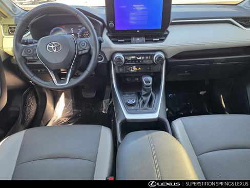 Used 2023 Toyota RAV4 Limited image 26