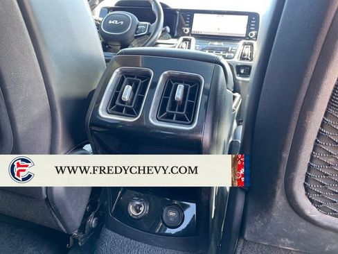 Used 2023 Kia Sorento SX AWD/4WD image 36