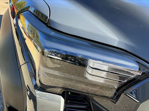 Used 2025 Toyota Tacoma TRD Off-Road image 24