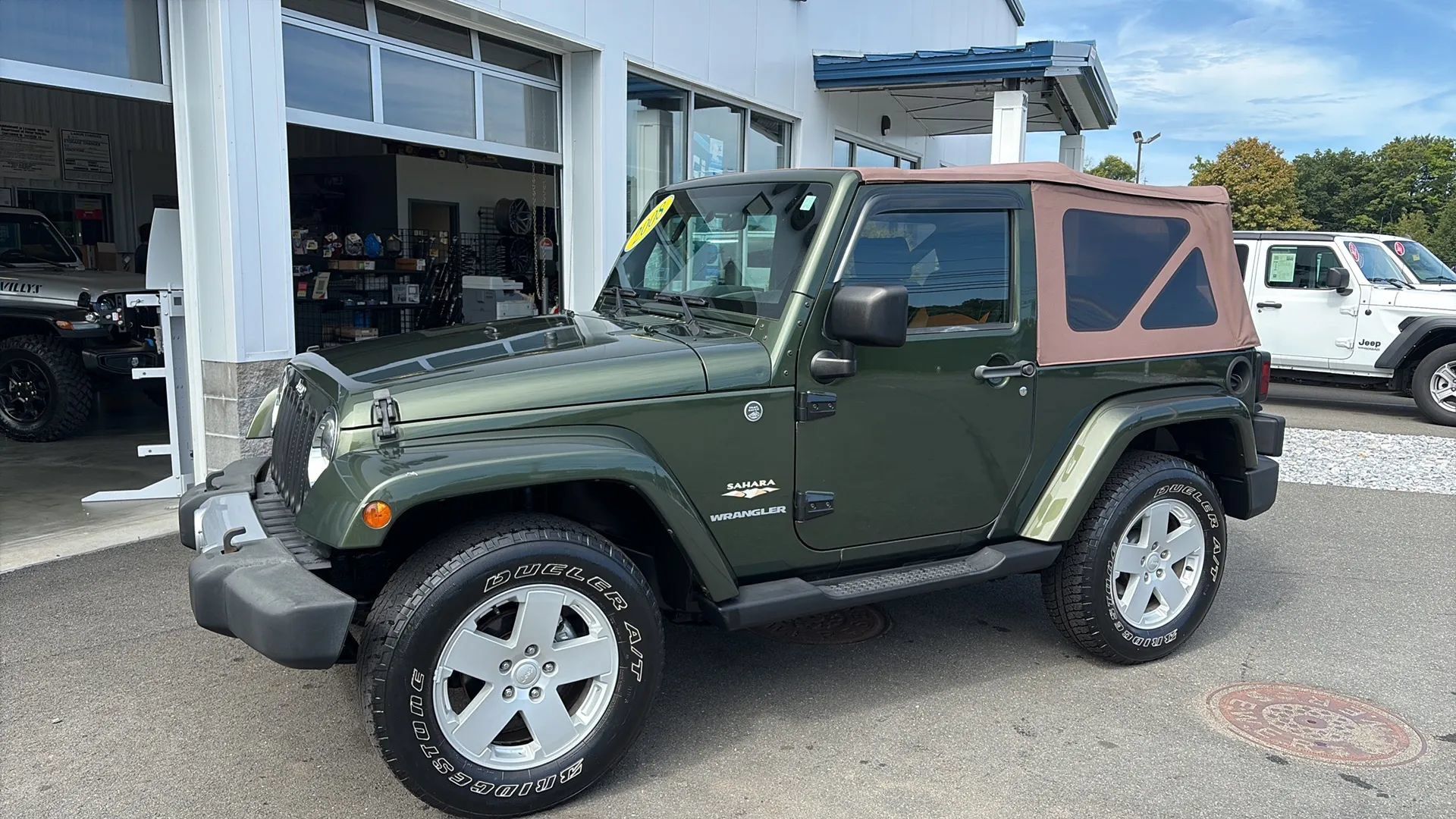 Used 2008 Jeep Wrangler Sahara w/ PWR Convenience Group AWD/4WD image 1
