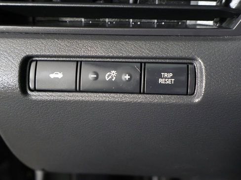 Used 2023 Nissan Altima 2.5 SV image 30