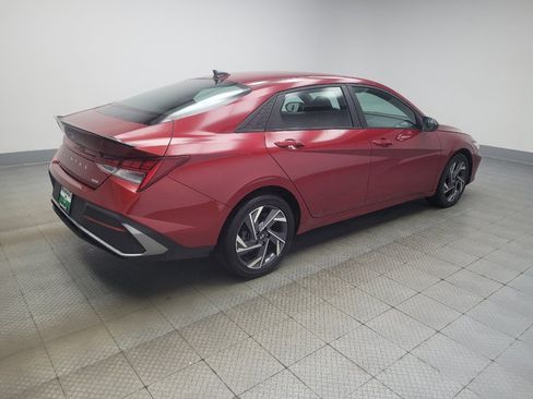 Used 2025 Hyundai Elantra SEL FWD image 10