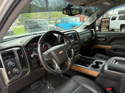 Used 2017 Chevrolet Silverado 1500 LTZ w/ Sport Package image 12