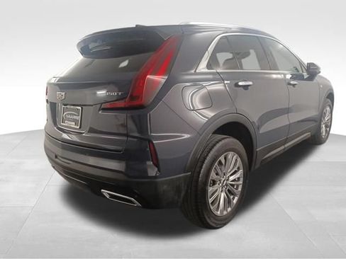 Used 2025 Cadillac XT4 Premium Luxury w/ Technology Package FWD image 7