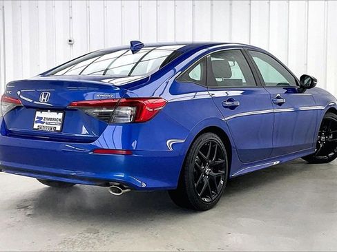 Certified 2024 Honda Civic Sport image 12