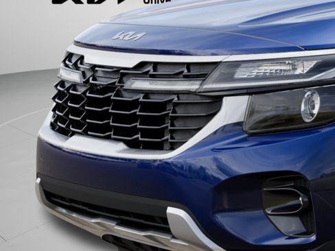 New 2026 Kia Seltos EX FWD image 13