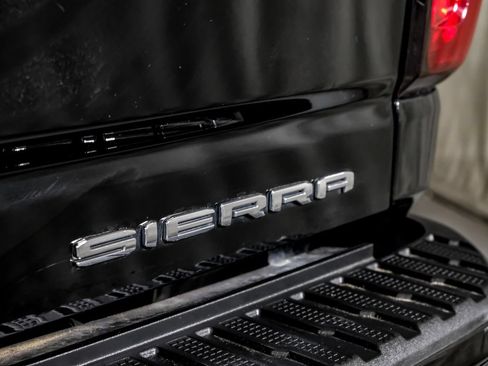 Used 2023 GMC Sierra 3500 Denali w/ Technology Package AWD/4WD image 47