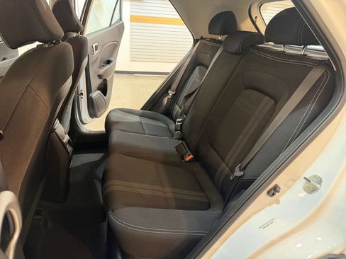 Used 2026 Hyundai Venue SEL FWD image 38