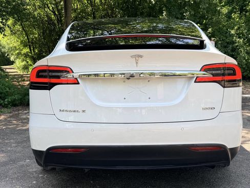 Used 2019 Tesla Model X 75D AWD/4WD image 4