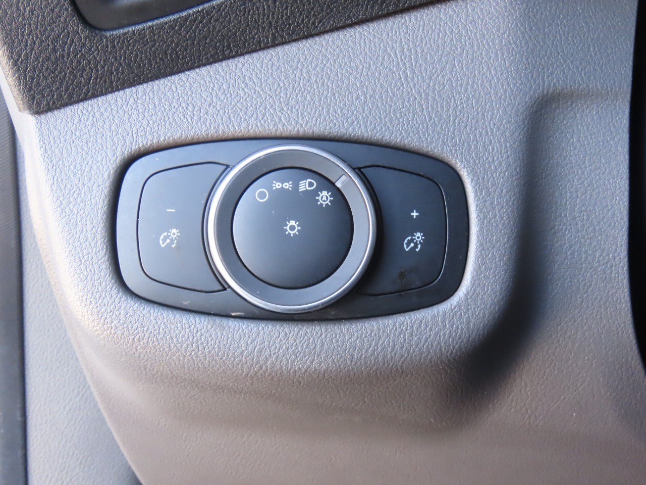 Used 2022 Ford Transit Connect XL FWD image 24