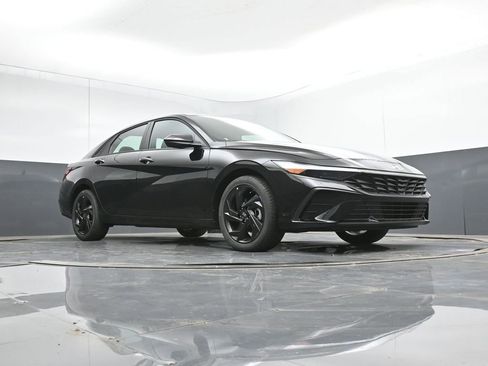 New 2026 Hyundai Elantra Sport image 15