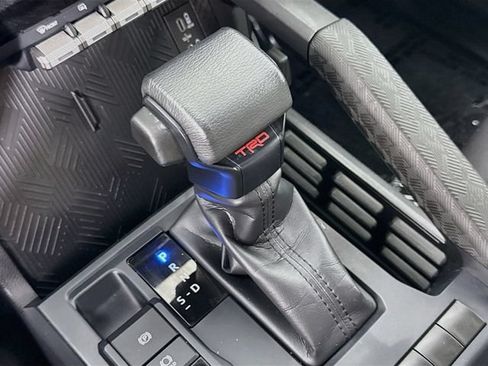 Certified 2025 Toyota Tacoma TRD Sport AWD/4WD image 18